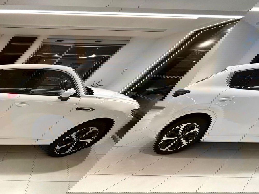 Mazda CX-60 nuova a Napoli (3)