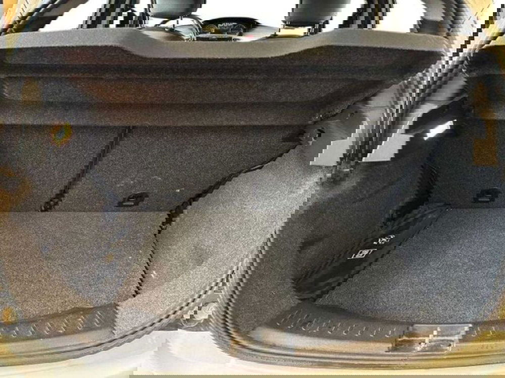 Lancia Ypsilon usata a Bologna (17)