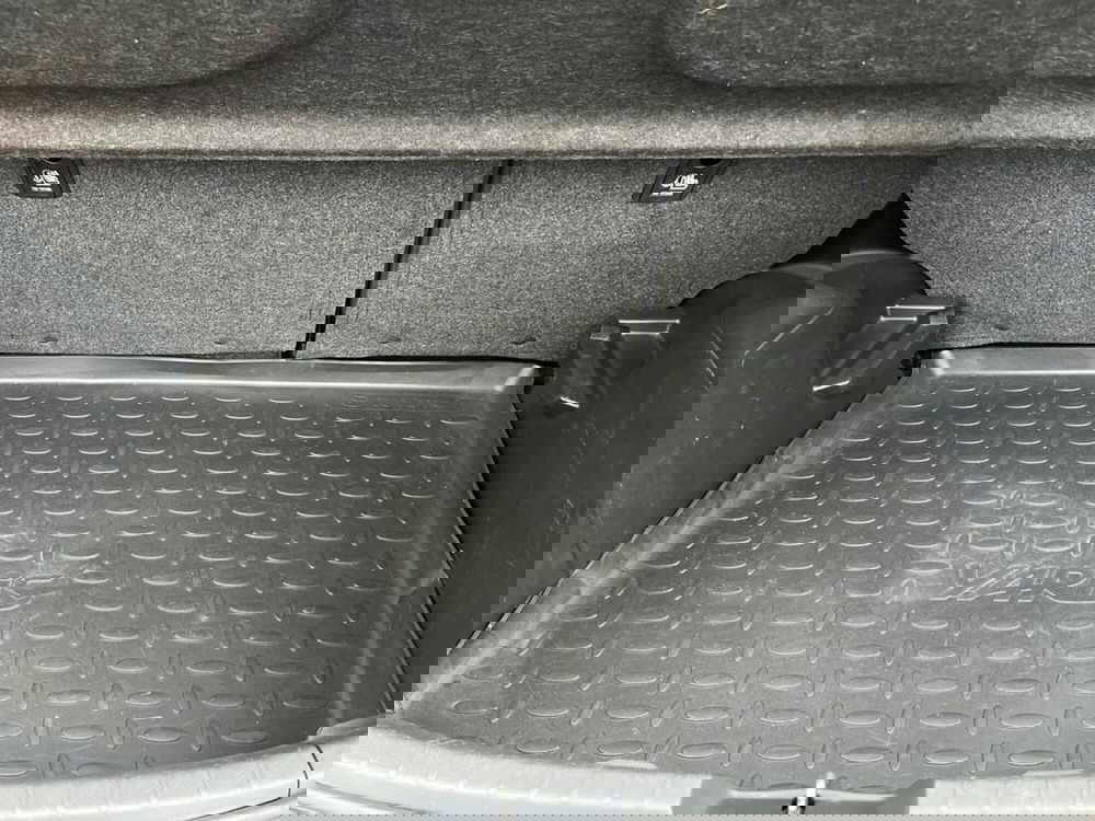 Toyota Yaris usata a Sondrio (13)