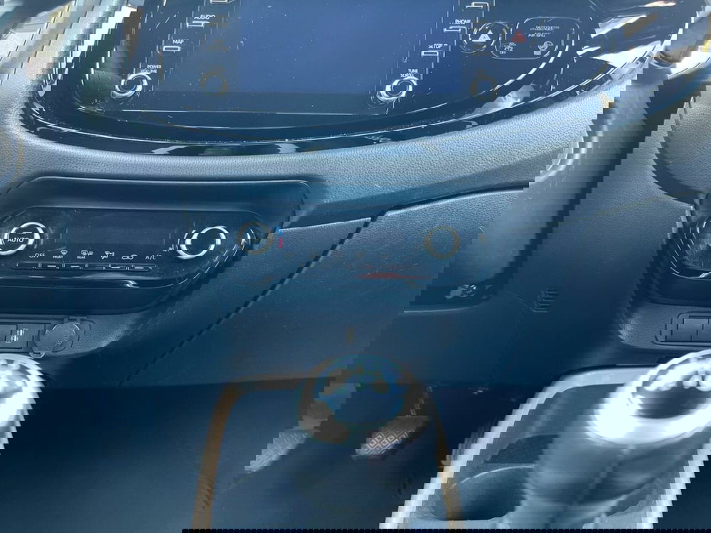 Toyota Aygo X usata a Sondrio (14)