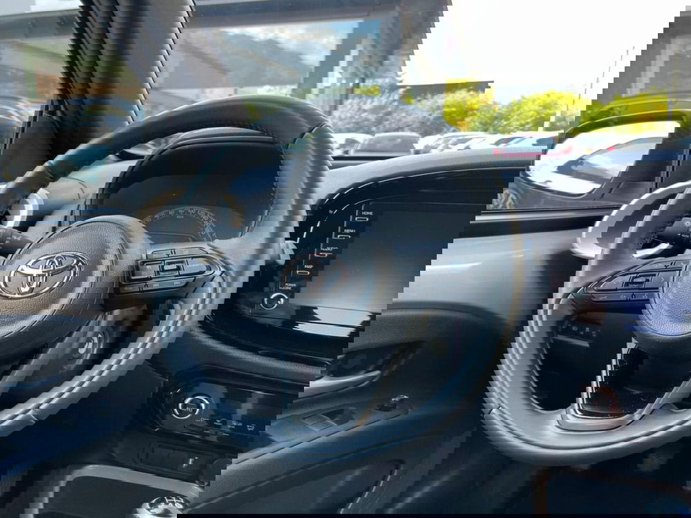 Toyota Aygo X usata a Sondrio (15)