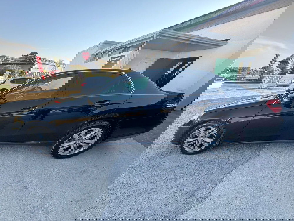 Mercedes-Benz Classe E usata a Salerno (4)