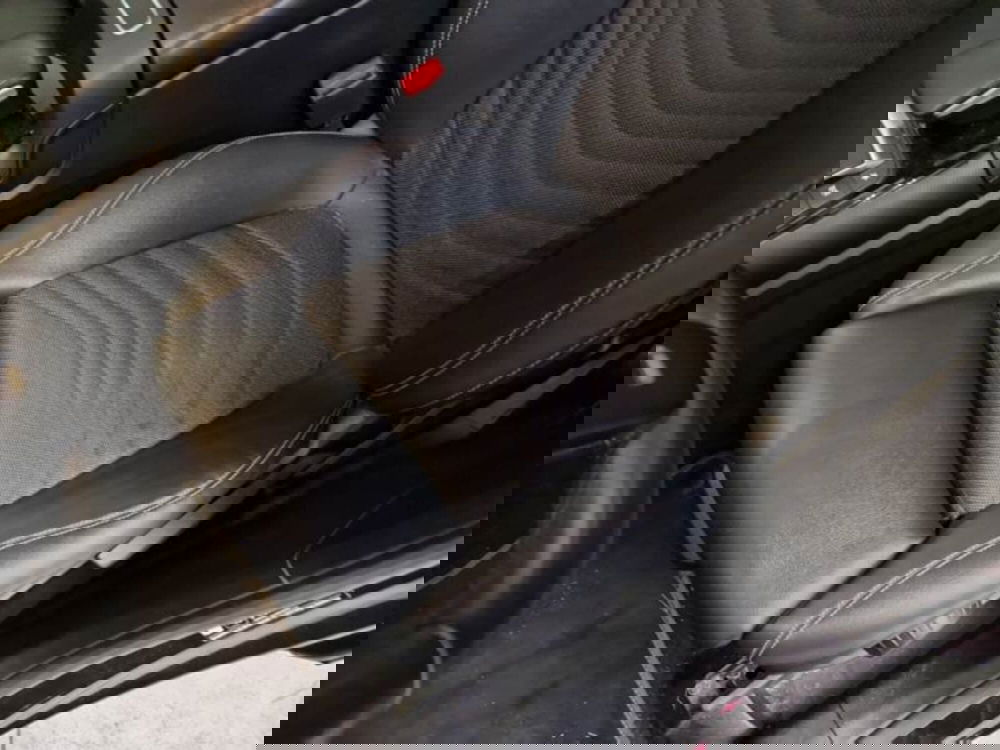 Mercedes-Benz GLB usata a Salerno (13)