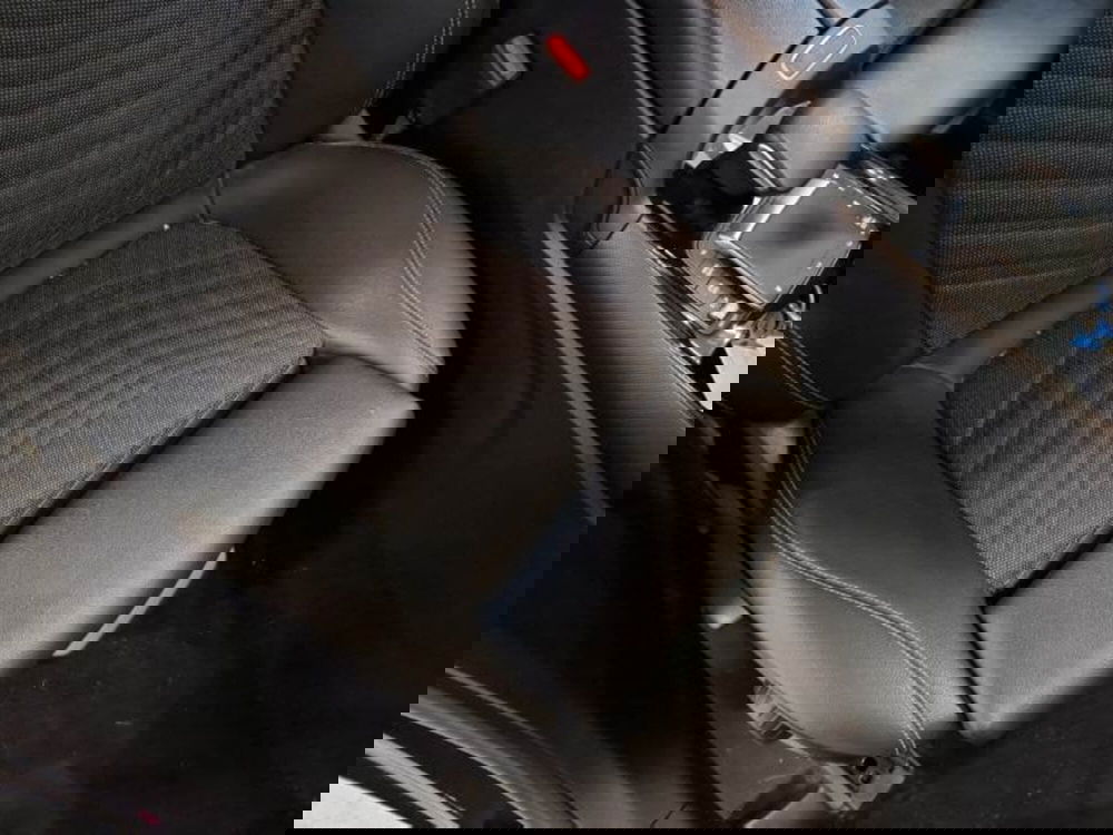 Mercedes-Benz GLB usata a Salerno (14)