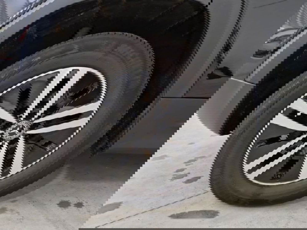 Mercedes-Benz GLB usata a Salerno (18)