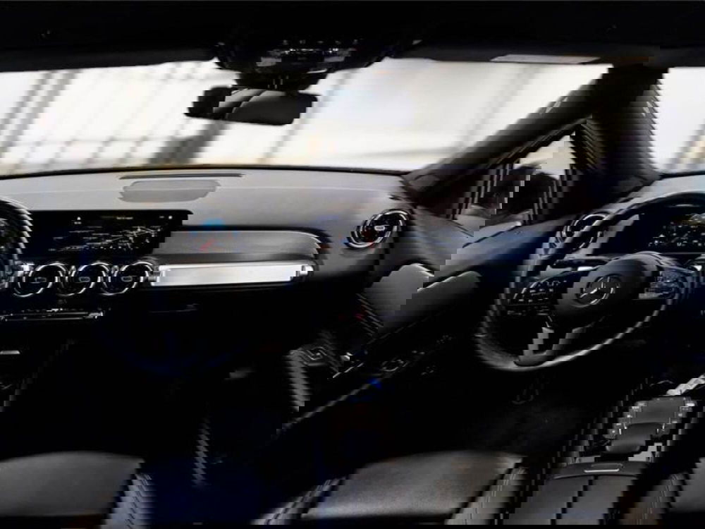 Mercedes-Benz GLB usata a Salerno (9)