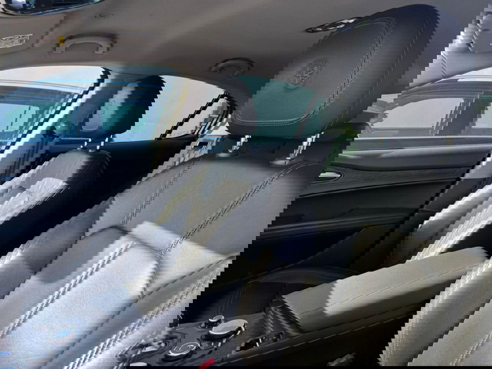Alfa Romeo Stelvio usata a Salerno (11)
