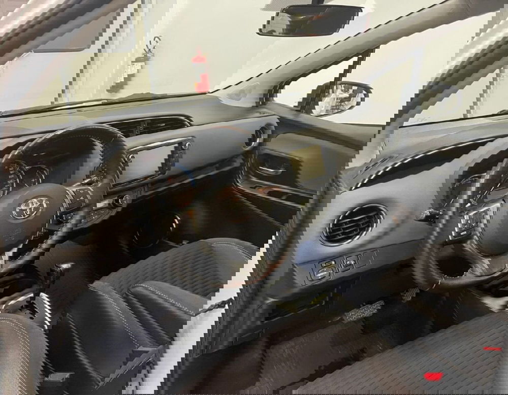 Toyota Yaris usata a Ferrara (11)