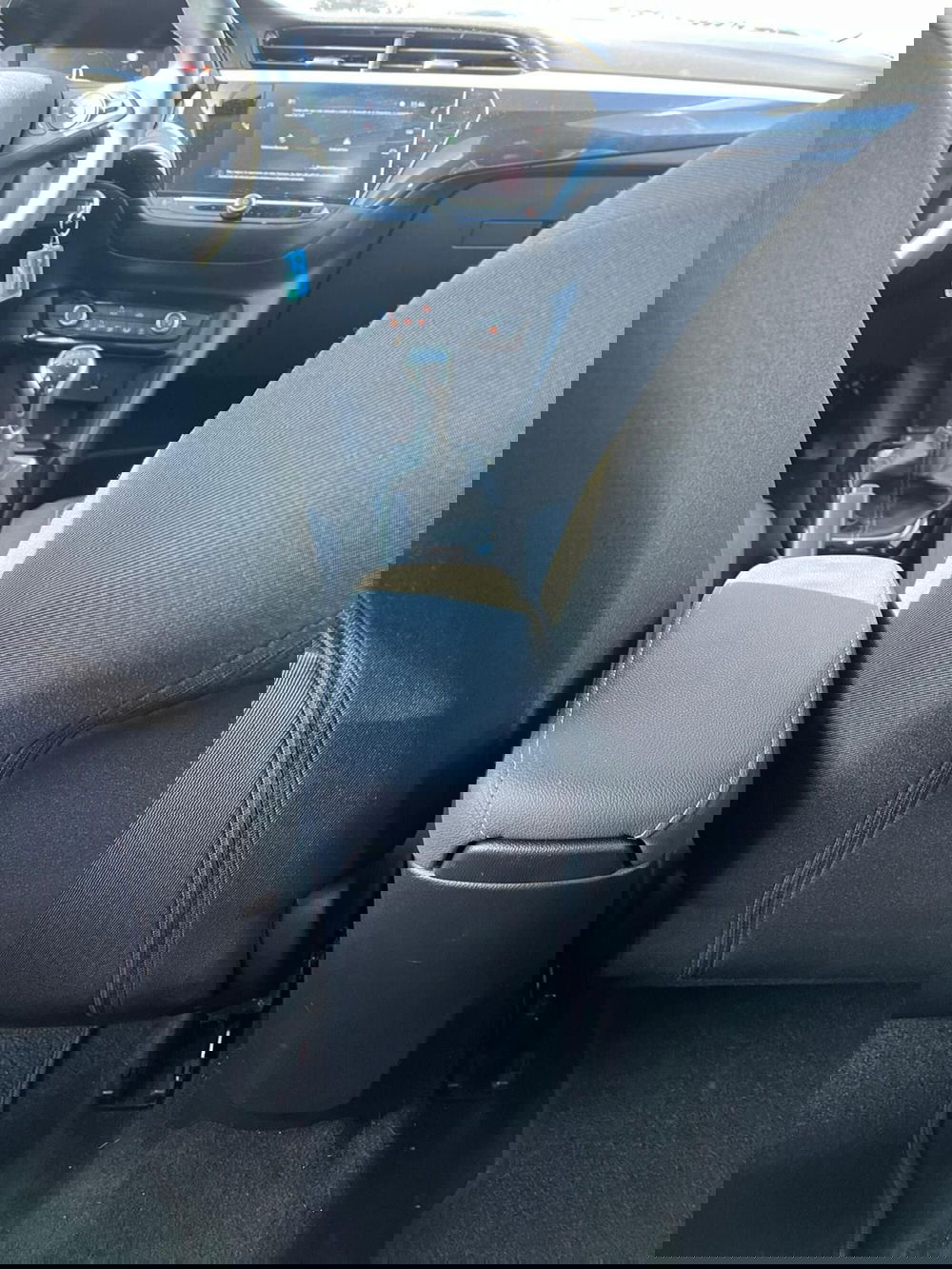 Opel Corsa usata a Milano (19)