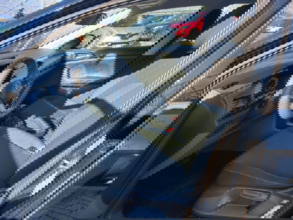 Volkswagen T-Cross usata a Milano (11)