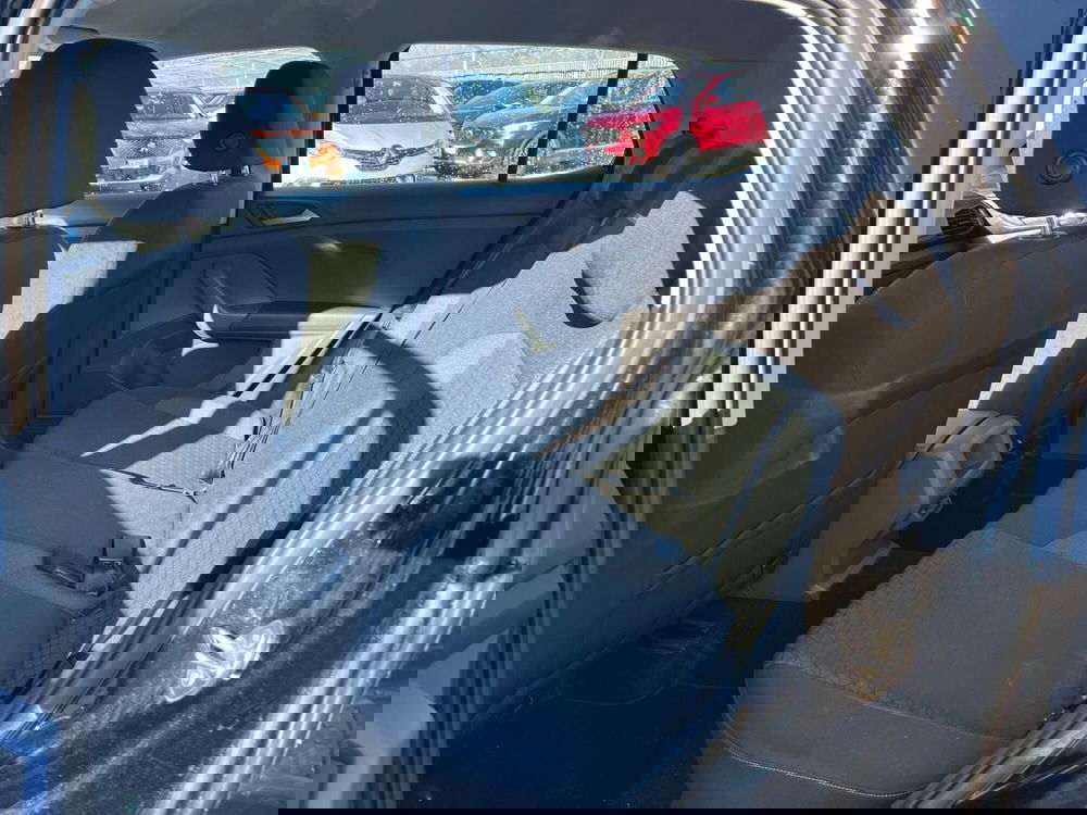 Volkswagen T-Cross usata a Milano (14)