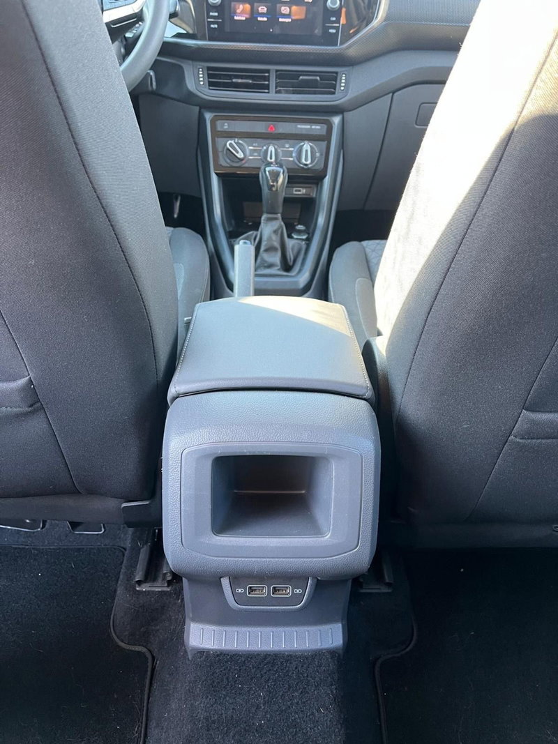 Volkswagen T-Cross usata a Milano (18)