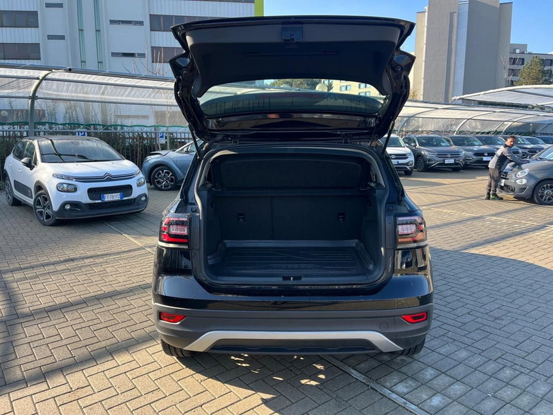 Volkswagen T-Cross usata a Milano (9)