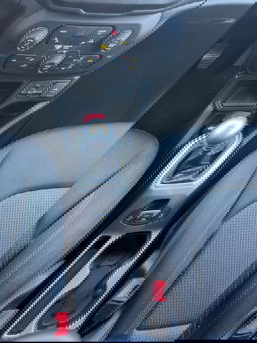 Jeep Renegade usata a Milano (17)