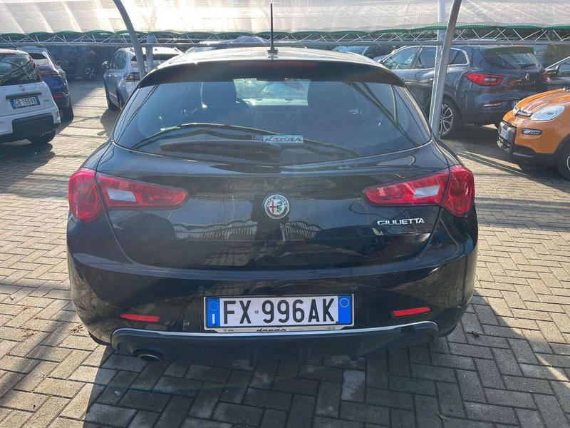 Alfa Romeo Giulietta usata a Milano (8)