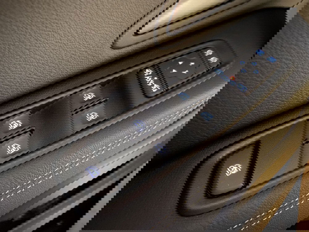 Dacia Duster usata a Monza e Brianza (17)