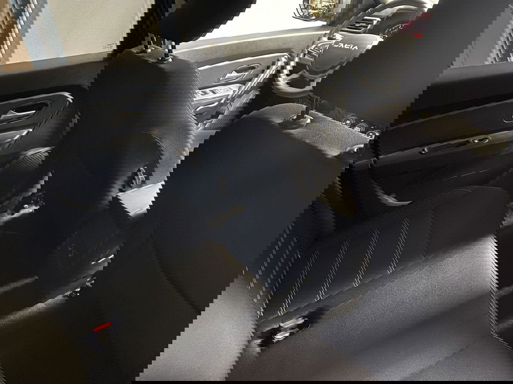 Dacia Duster usata a Monza e Brianza (19)