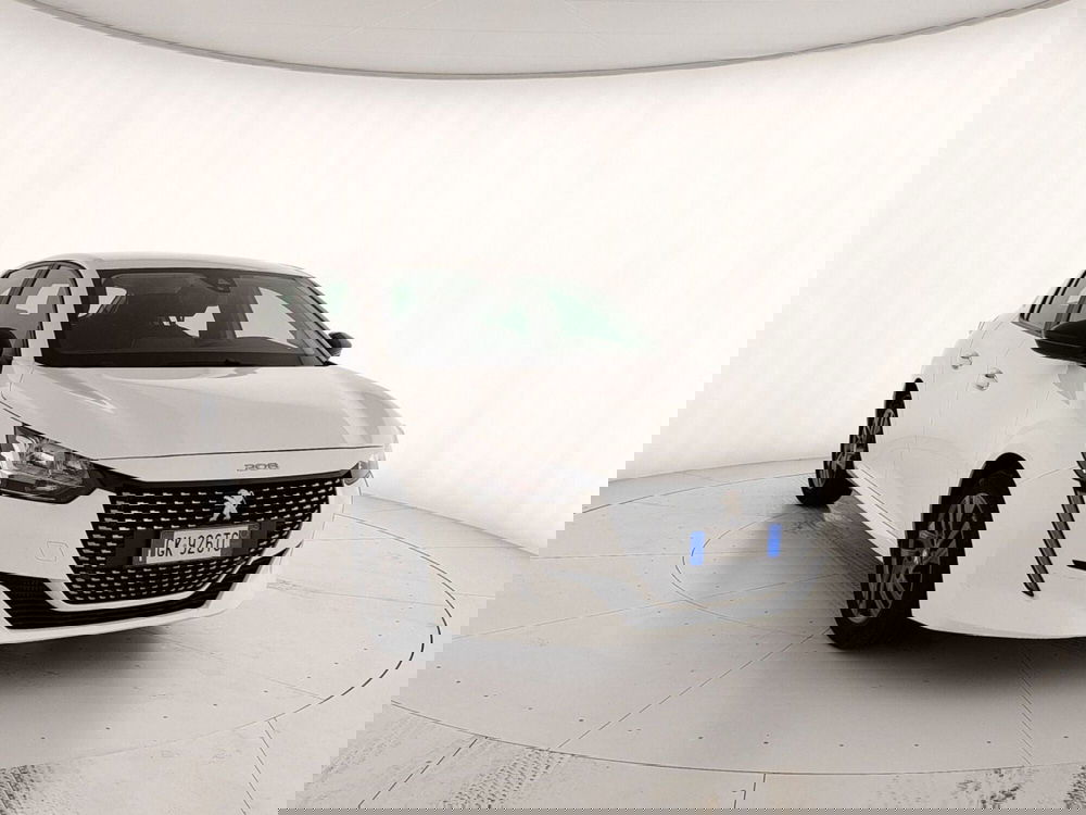 Peugeot 208 usata a Caserta