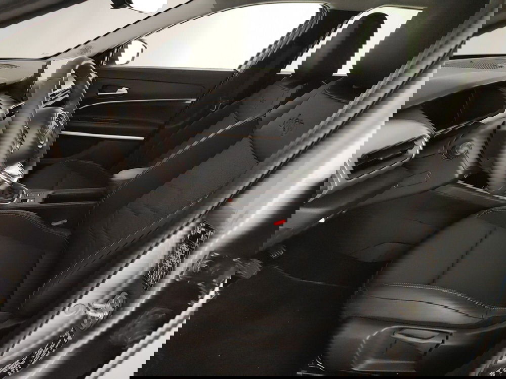 Jeep Avenger usata a Caserta (16)