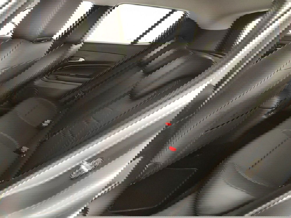 Jeep Avenger usata a Caserta (18)