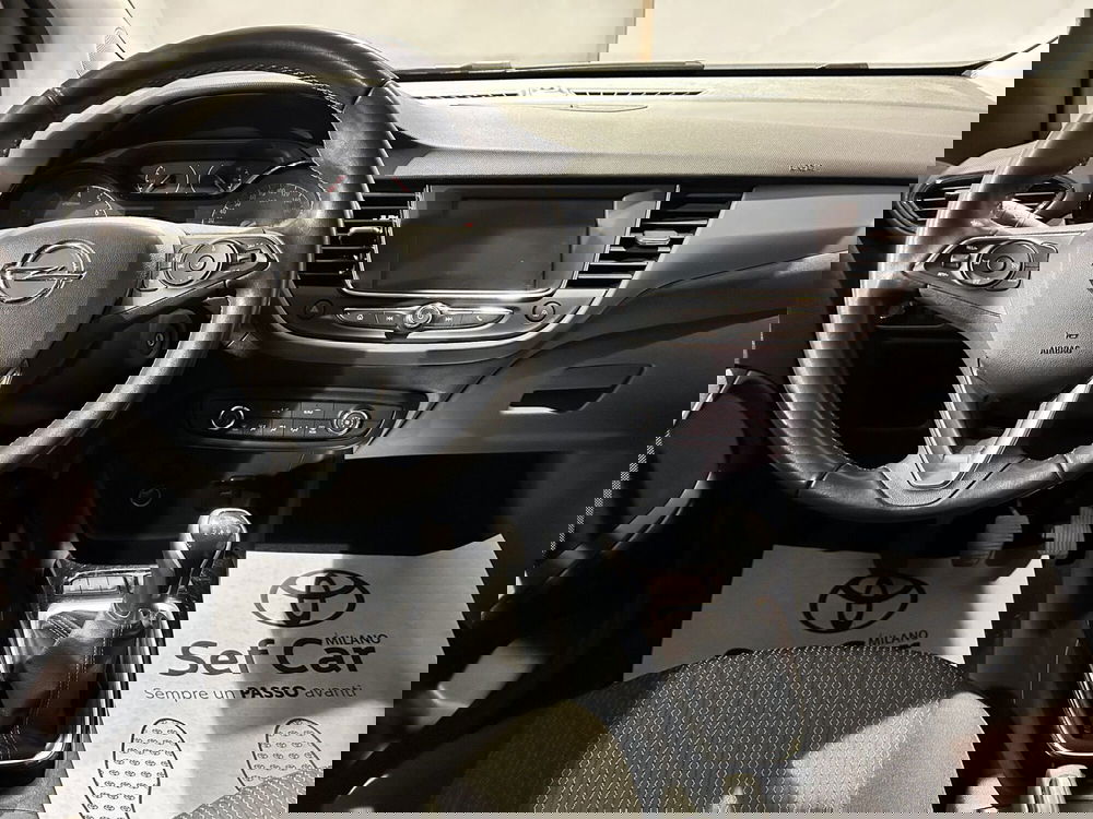 Opel Crossland usata a Milano (8)