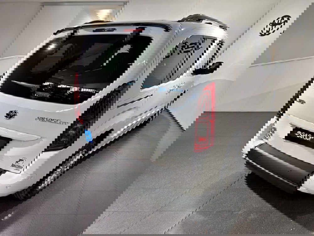 Toyota Proace City Verso usata a Milano (4)