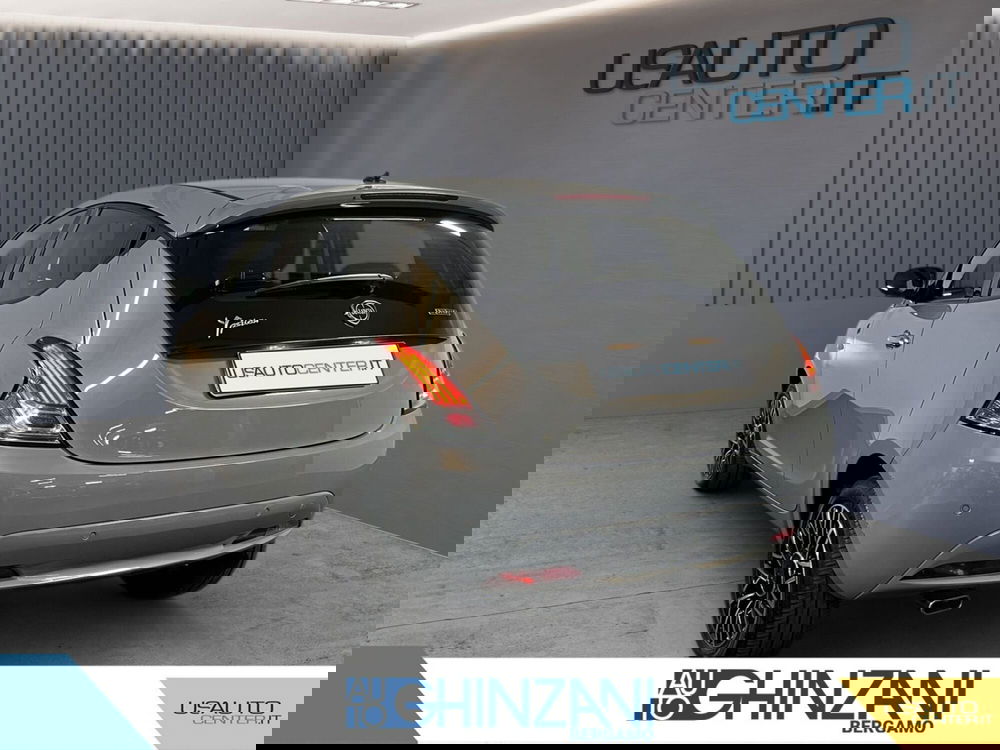 Lancia Ypsilon usata a Bergamo (3)