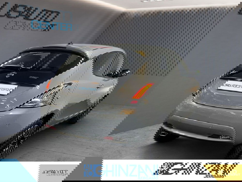 Lancia Ypsilon usata a Bergamo (4)