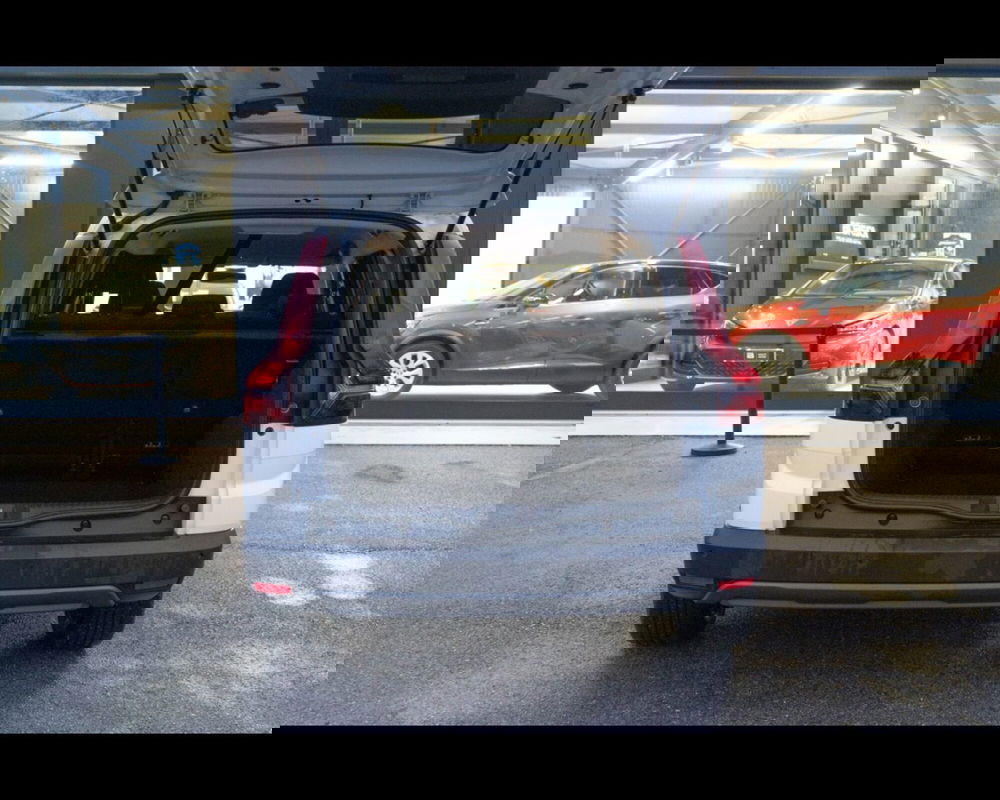 Dacia Jogger usata a Venezia (16)