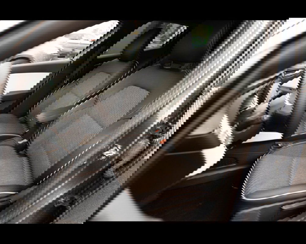 Renault Clio usata a Venezia (12)