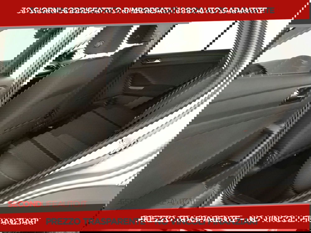 Volkswagen T-Roc nuova a Chieti (6)