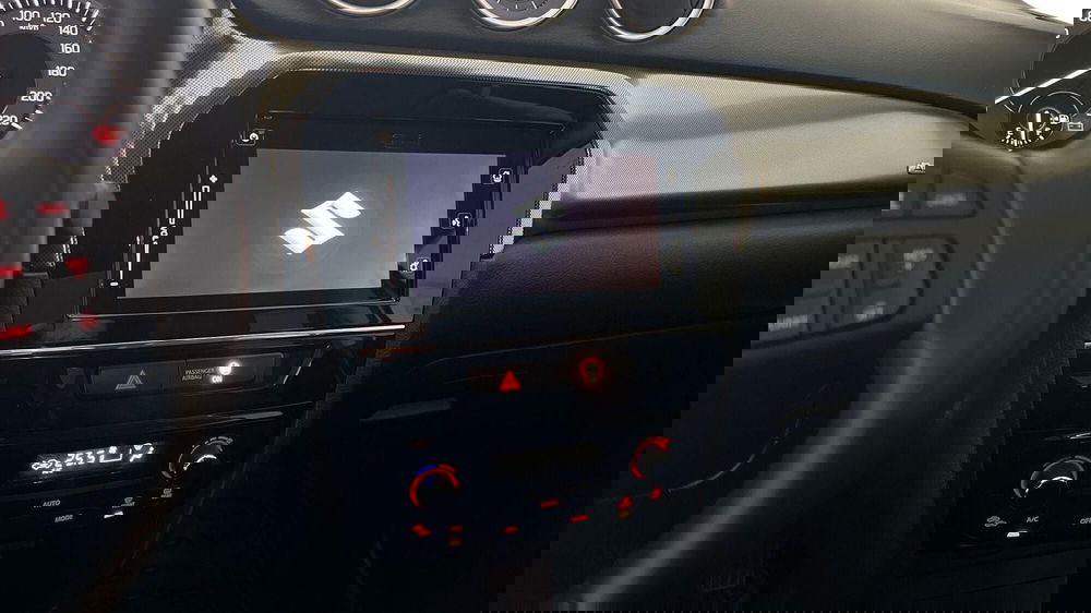 Suzuki Vitara usata a Viterbo (6)