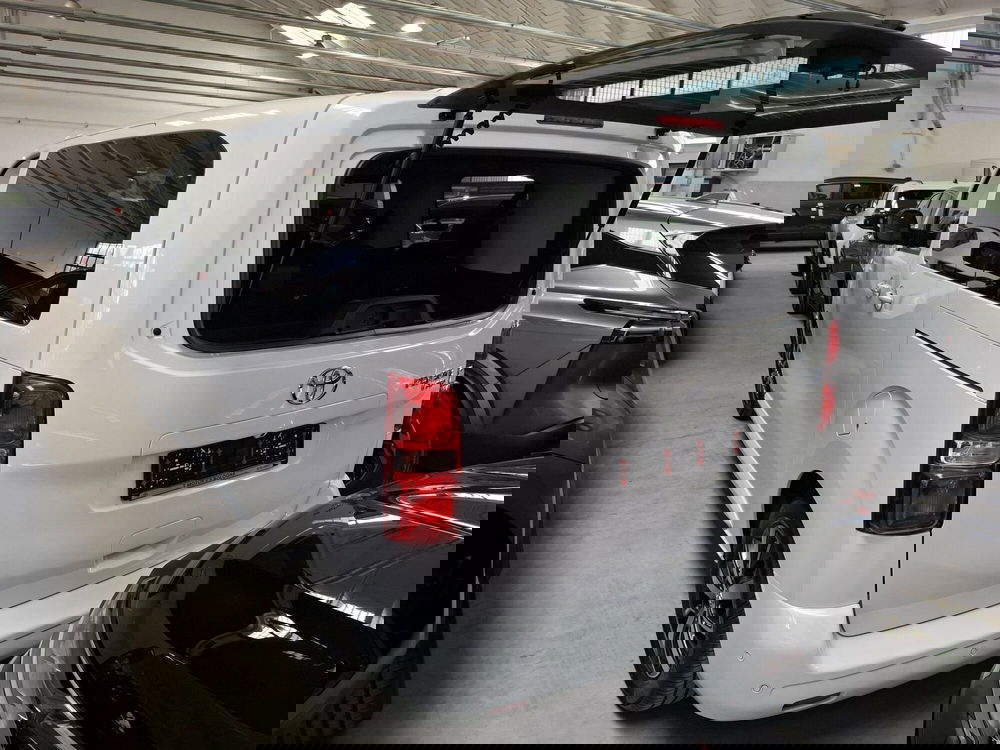 Toyota Proace Verso nuova a Bologna (3)