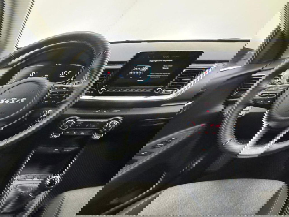 Kia Stonic usata a Como (9)