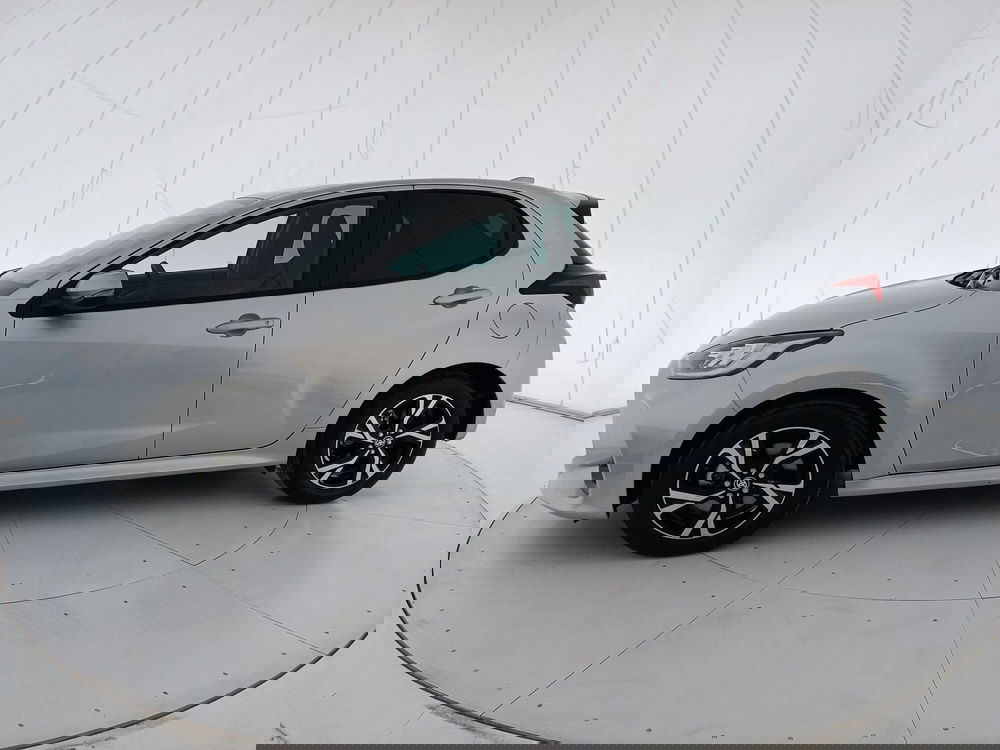 Toyota Yaris usata a Bari (2)