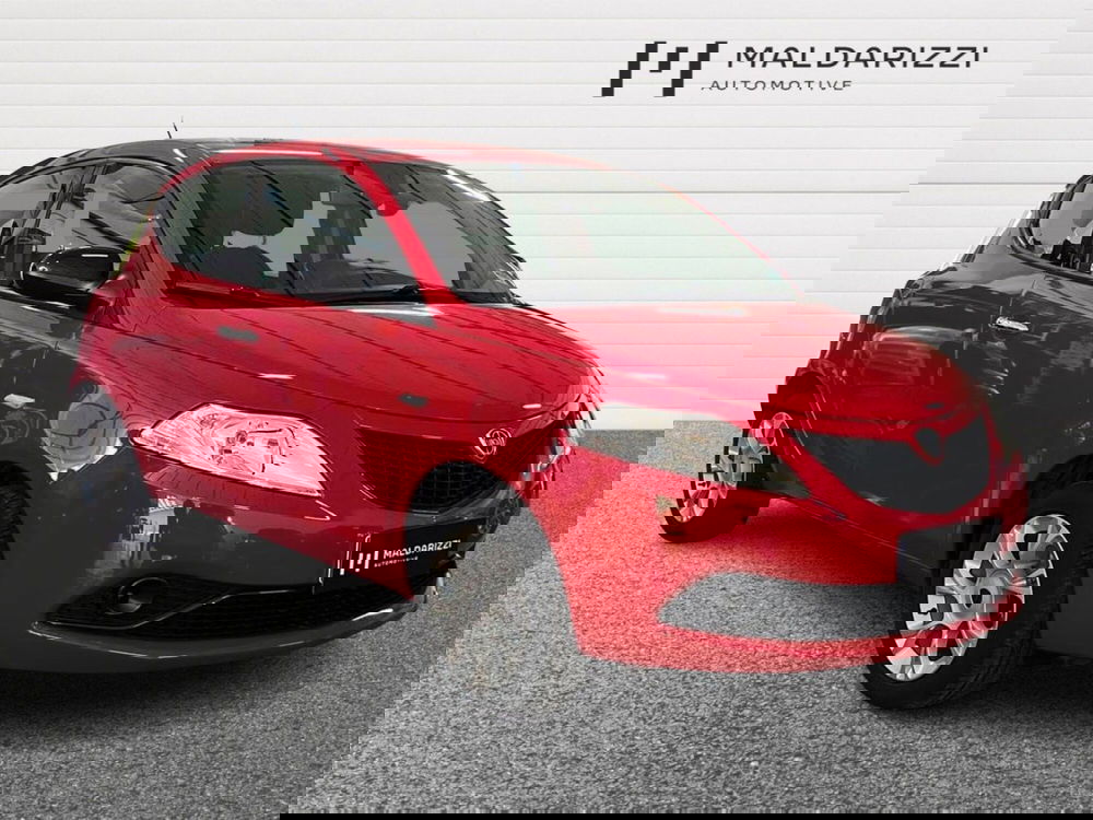 Lancia Ypsilon usata a Bari