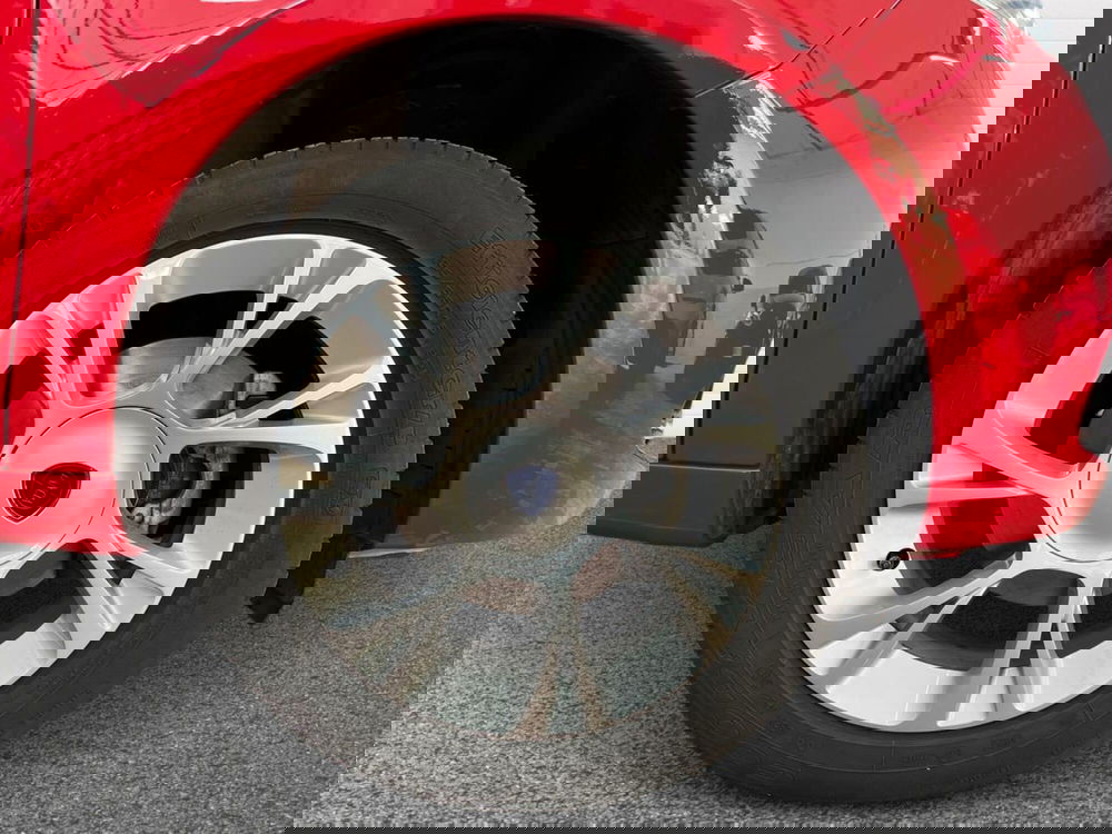 Lancia Ypsilon usata a Bari (6)