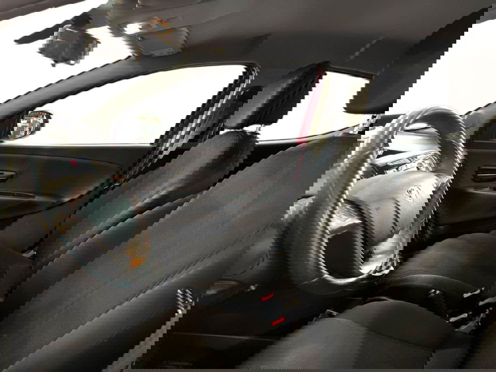 Lancia Ypsilon usata a Bari (7)