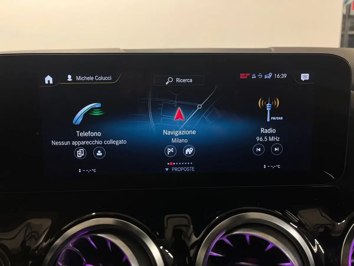 Mercedes-Benz GLA SUV usata a Milano (12)