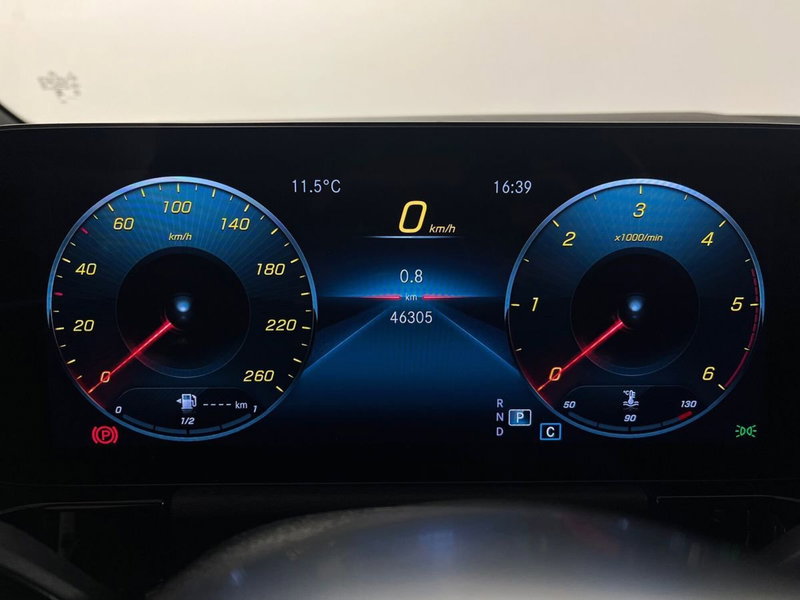 Mercedes-Benz GLA SUV usata a Milano (13)