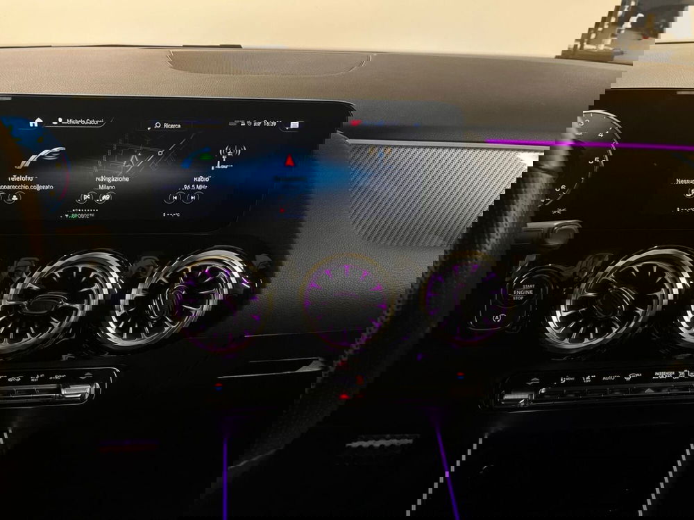 Mercedes-Benz GLA SUV usata a Milano (14)