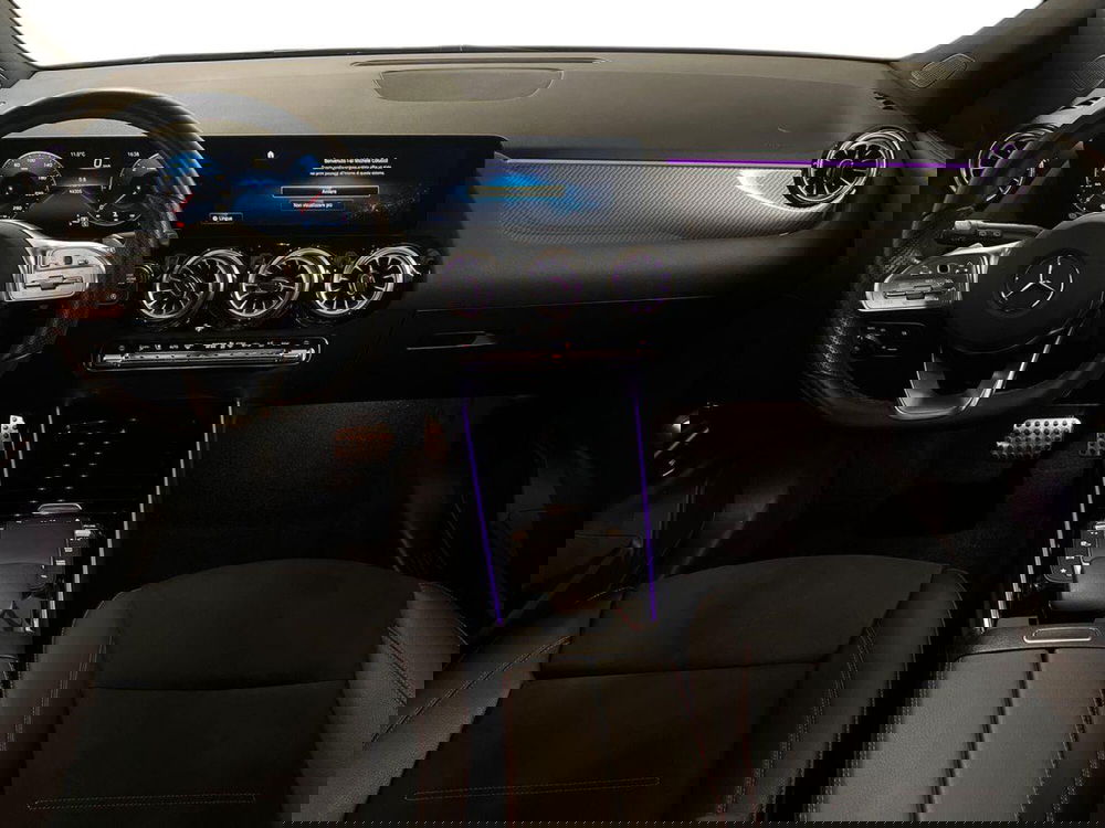 Mercedes-Benz GLA SUV usata a Milano (9)