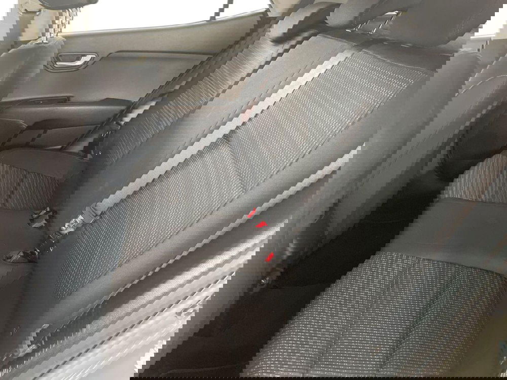 Kia Stonic usata a Milano (16)