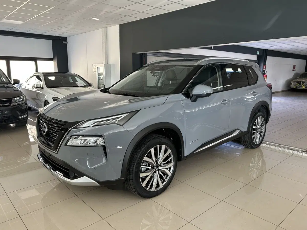 Nissan X-Trail nuova a Ferrara