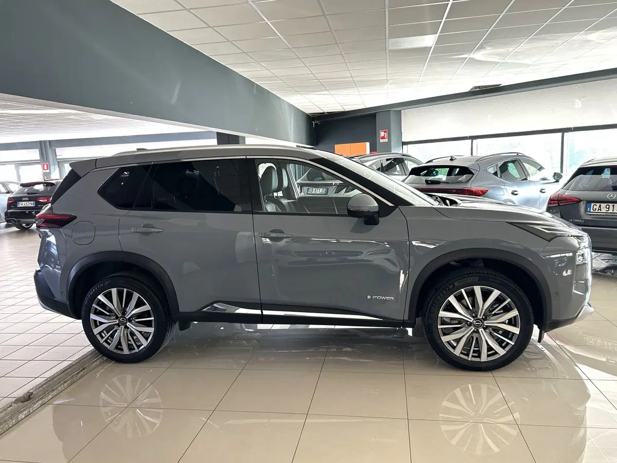 Nissan X-Trail nuova a Ferrara (4)