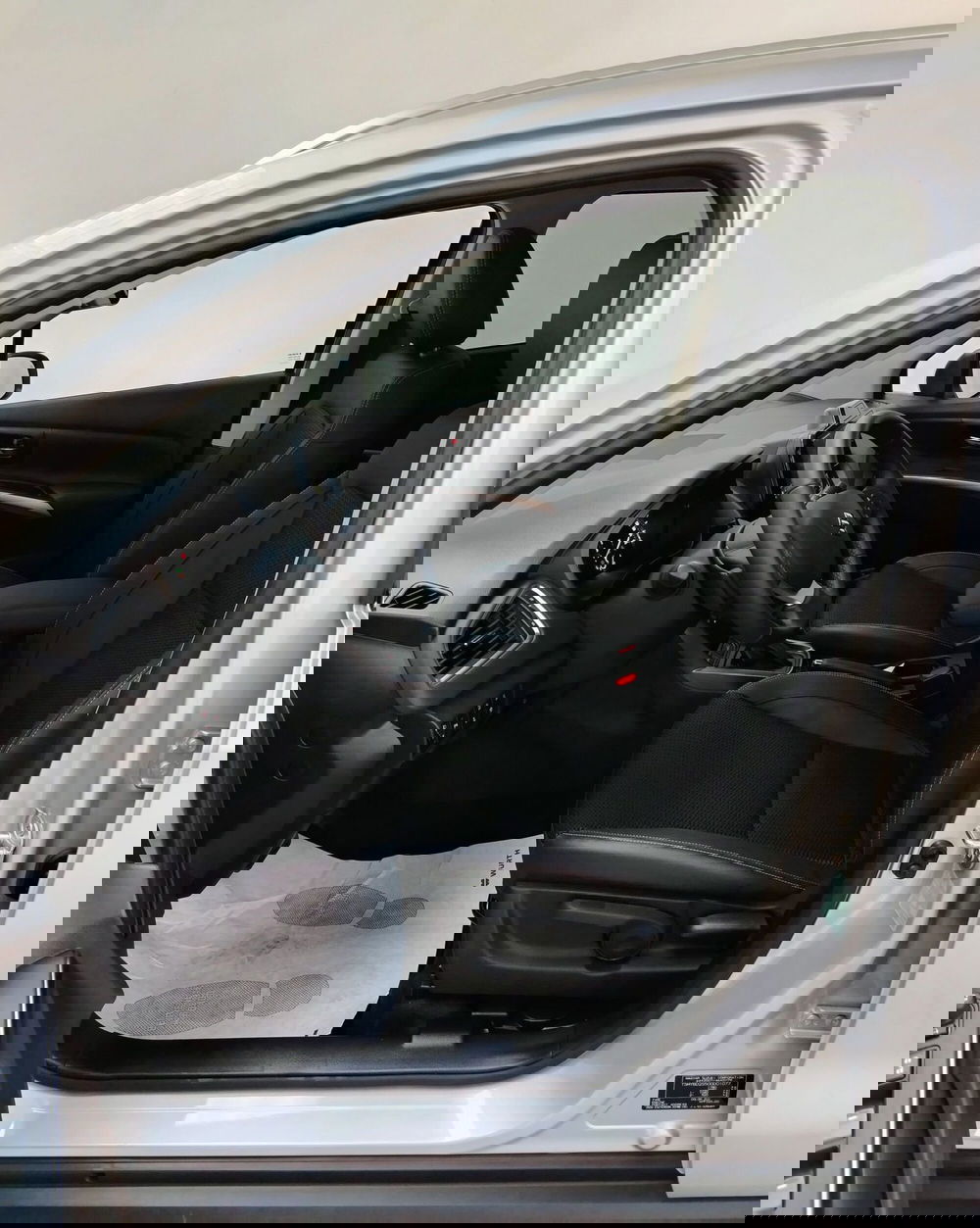 Suzuki S-Cross nuova a Rovigo (6)