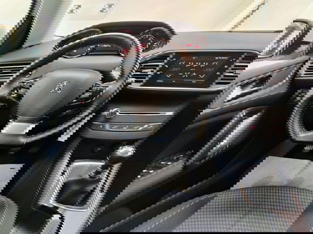 Peugeot 308 usata a Rovigo (9)