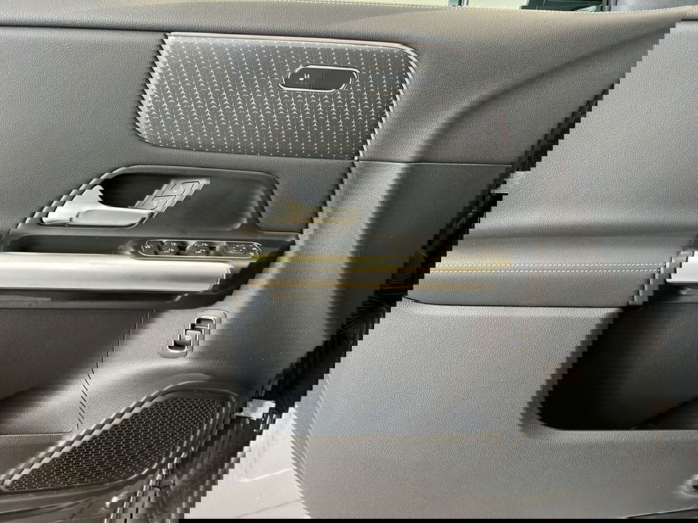 Mercedes-Benz GLA SUV usata a Cosenza (12)