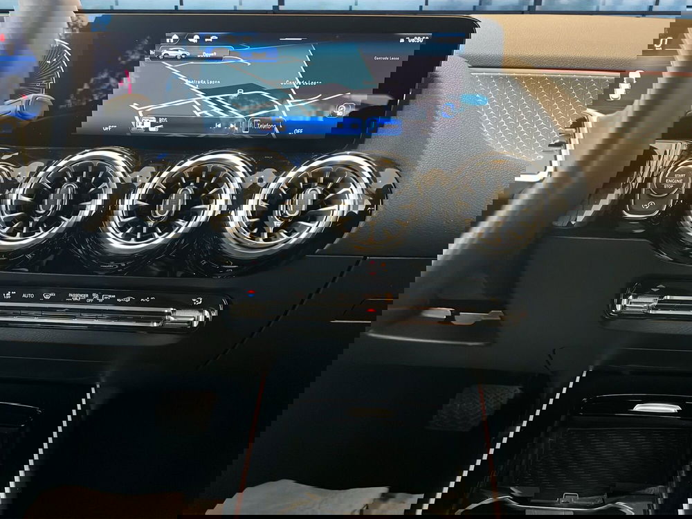 Mercedes-Benz GLA SUV usata a Cosenza (16)