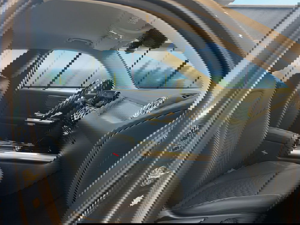 Mercedes-Benz GLA SUV usata a Cosenza (18)